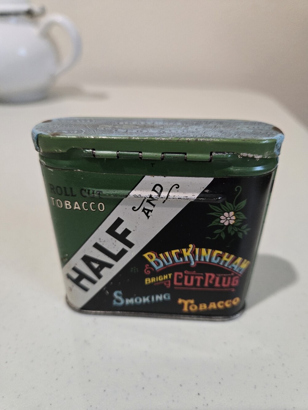 Half and Bright Cut Plug Green Vintage-Style Tobacco Tin
